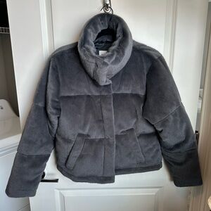 Abercrombie Gray Faux Fur Short Puffer